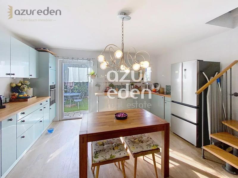 Maison - 94 m² - 4 pièces