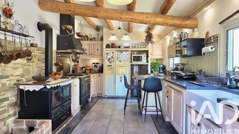 Maison - 125 m² - 7 pièces