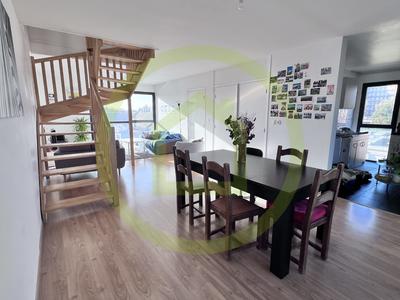 Duplex - 136 m² - 6 pièces