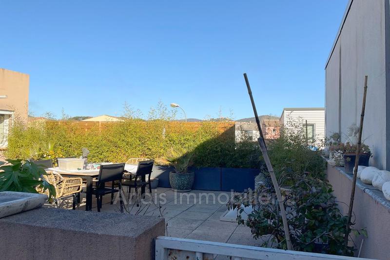 Maison - 300 m² - 9 pièces