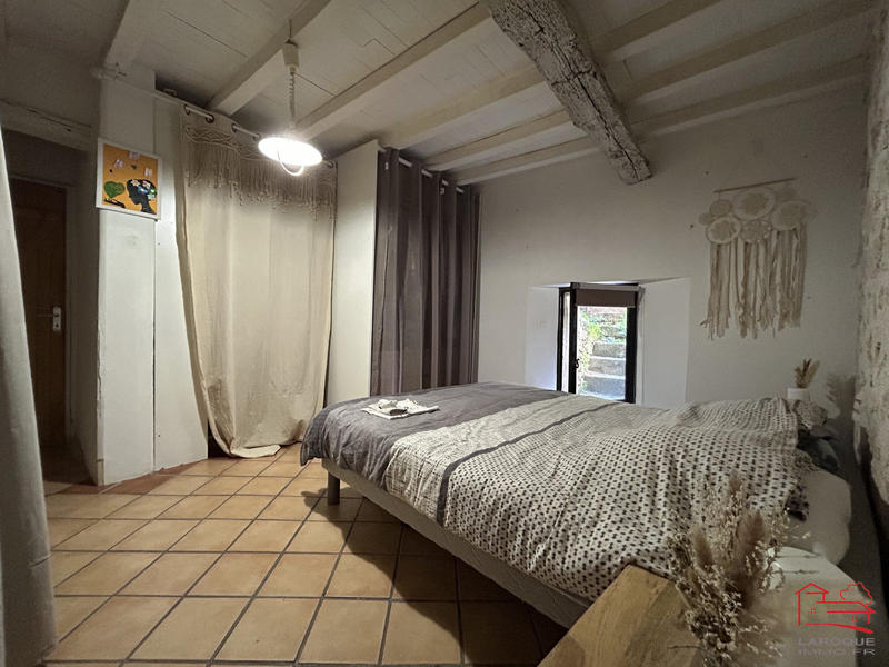 Maison - 255 m² - 7 pièces