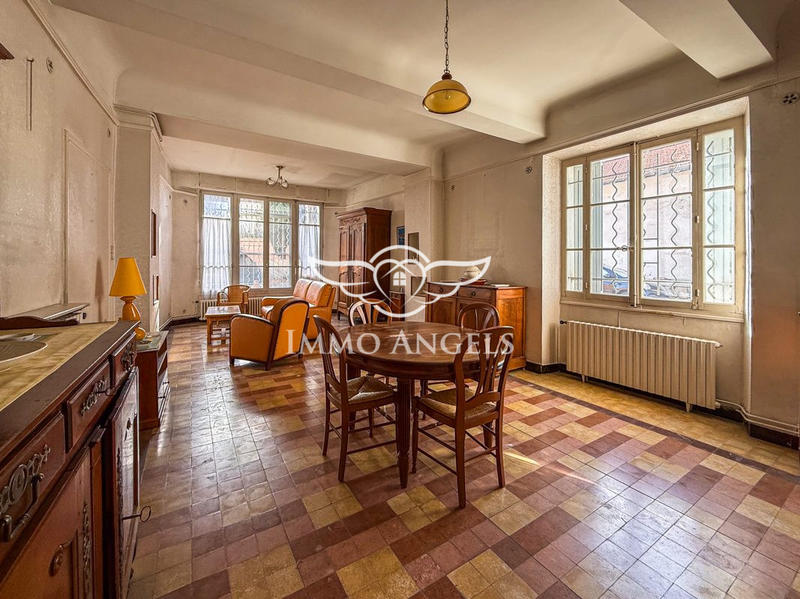 Appartement - 129 m² - 3 pièces