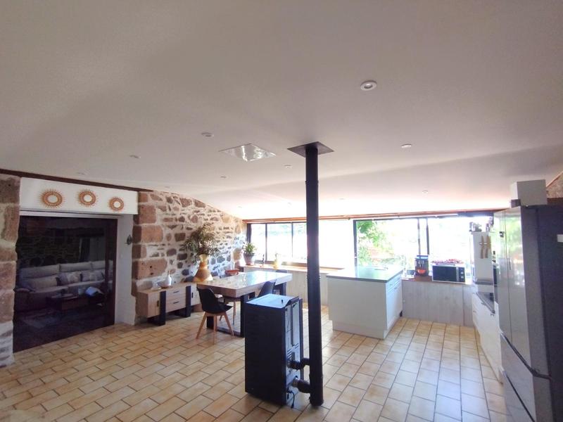 Maison - 93 m² - 3 pièces