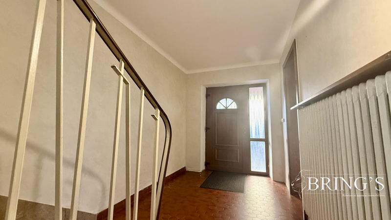 Maison - 187 m² - 8 pièces