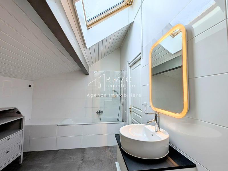 Villa - 161 m² - 6 pièces