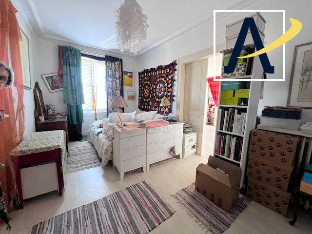 Appartement - 161 m² - 6 pièces