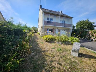 Maison - 85 m² - 5 pièces