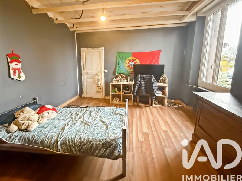 Maison - 216 m² - 7 pièces