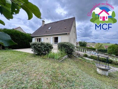 Maison - 98 m² - 5 pièces