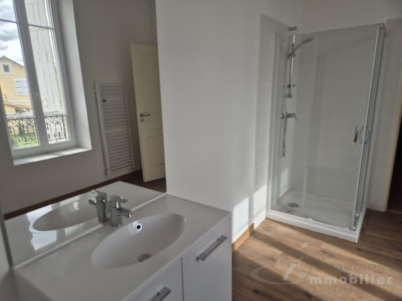 Maison - 216 m² - 7 pièces