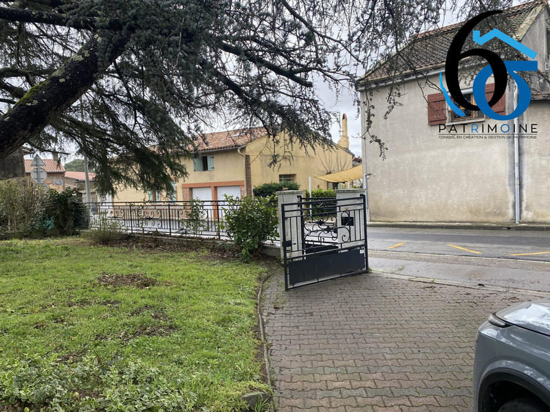 Maison - 218 m² - 7 pièces