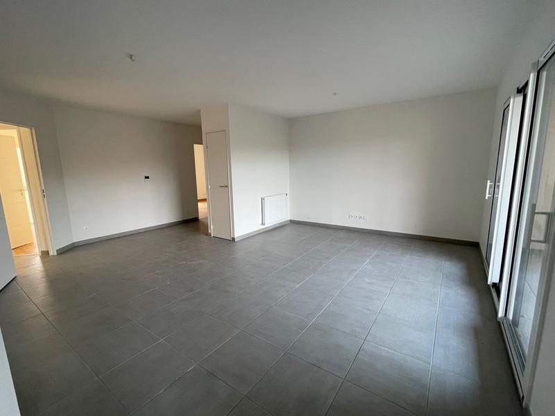 Appartement - 82 m² - 4 pièces