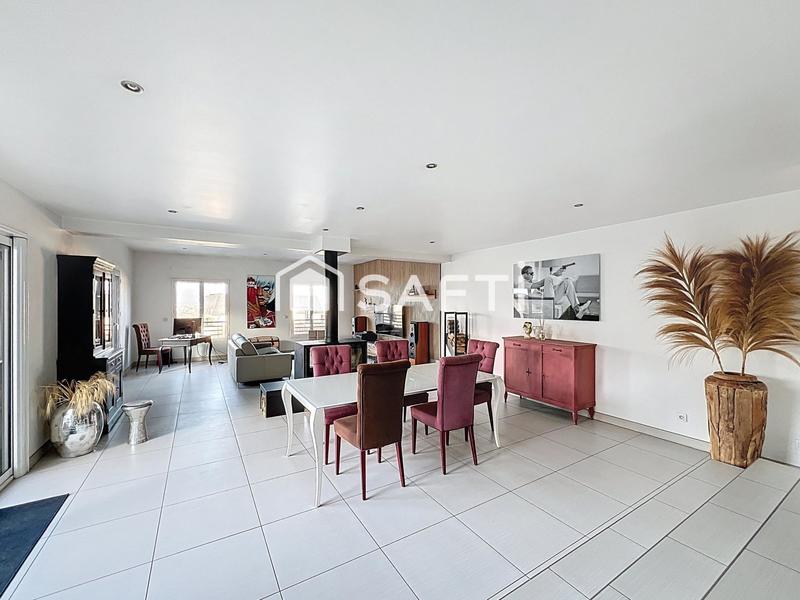 Maison - 190 m² - 6 pièces