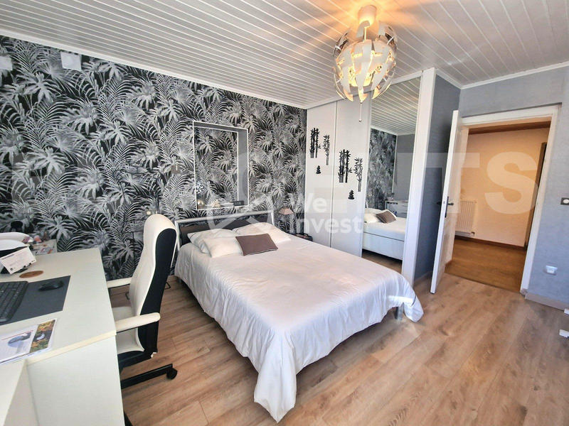 Maison - 171 m² - 6 pièces