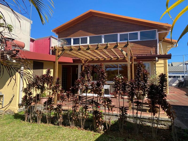 Maison - 242 m² - 10 pièces