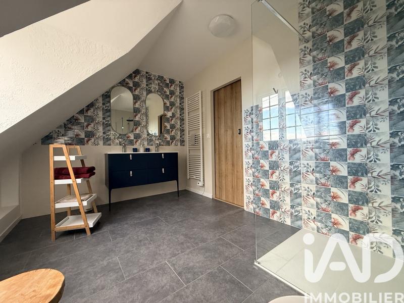 Maison - 308 m² - 16 pièces