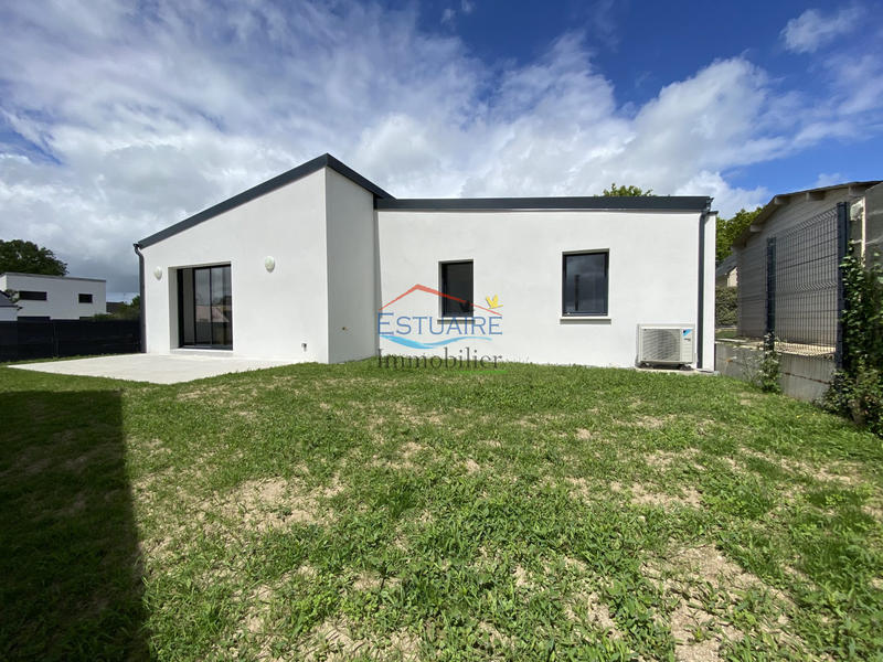 Maison - 94 m² - 5 pièces