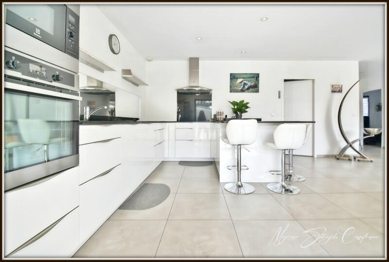 Maison - 123 m² - 5 pièces