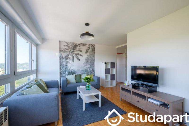 Chambre - 11 m² - 1 pièce