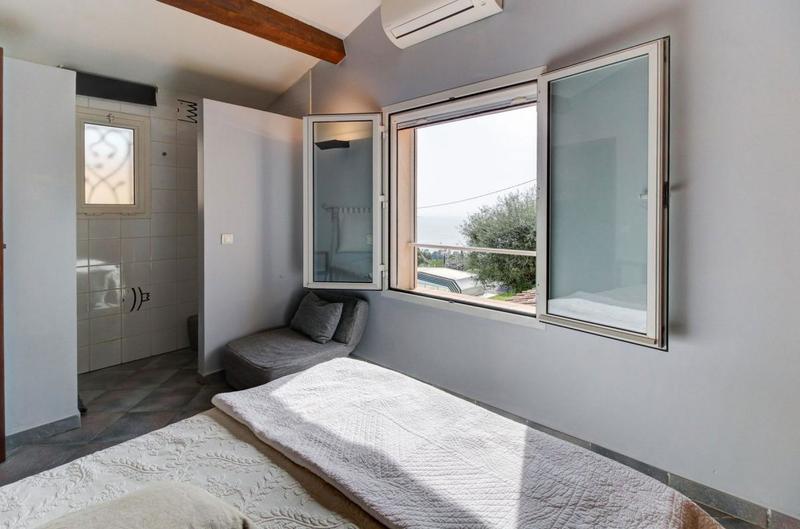 Propriété - 317 m² - 9 pièces