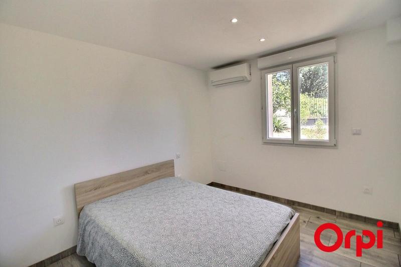 Villa - 184 m² - 6 pièces