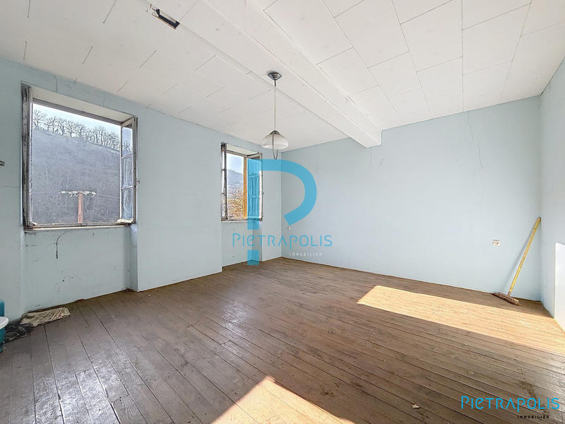 Maison - 90 m² - 3 pièces