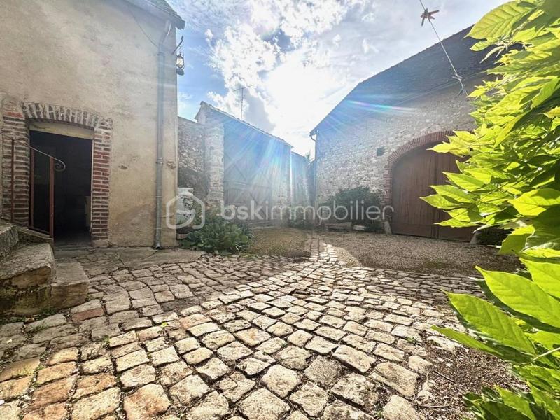 Maison ancienne - 220 m² - 8 pièces