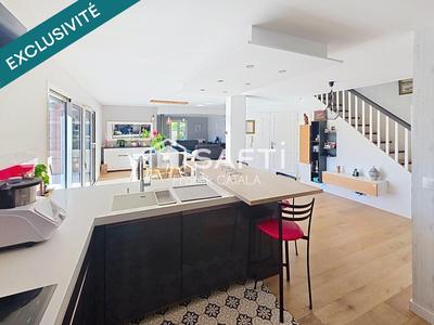 Maison - 185 m² - 6 pièces