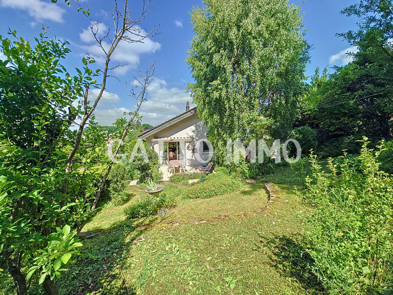 Maison - 200 m² - 8 pièces