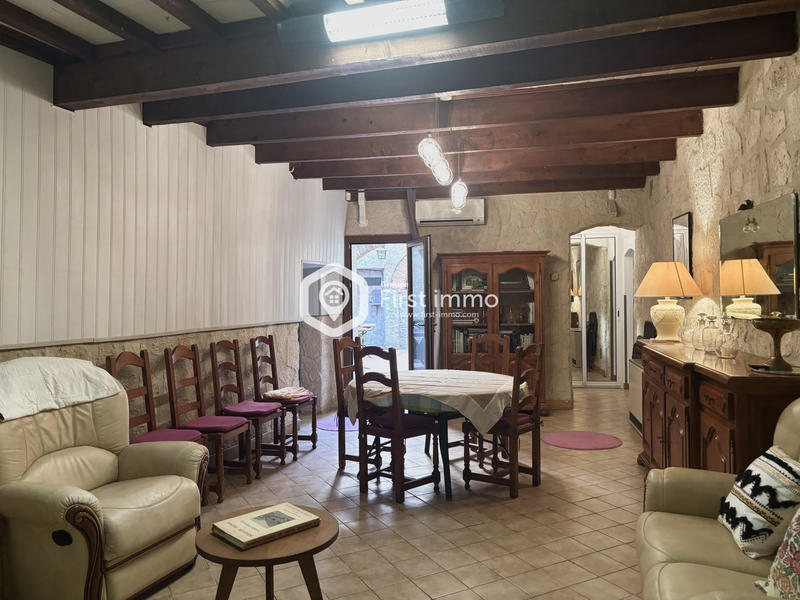 Maison - 189 m² - 10 pièces