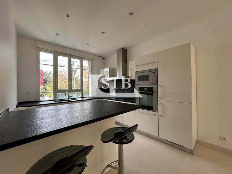 Maison - 160 m² - 7 pièces