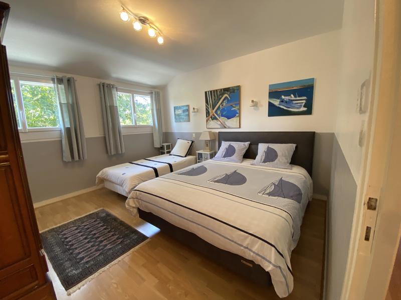 Maison - 251 m² - 8 pièces