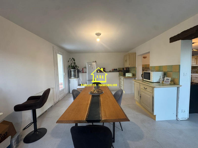 Maison - 274 m² - 6 pièces