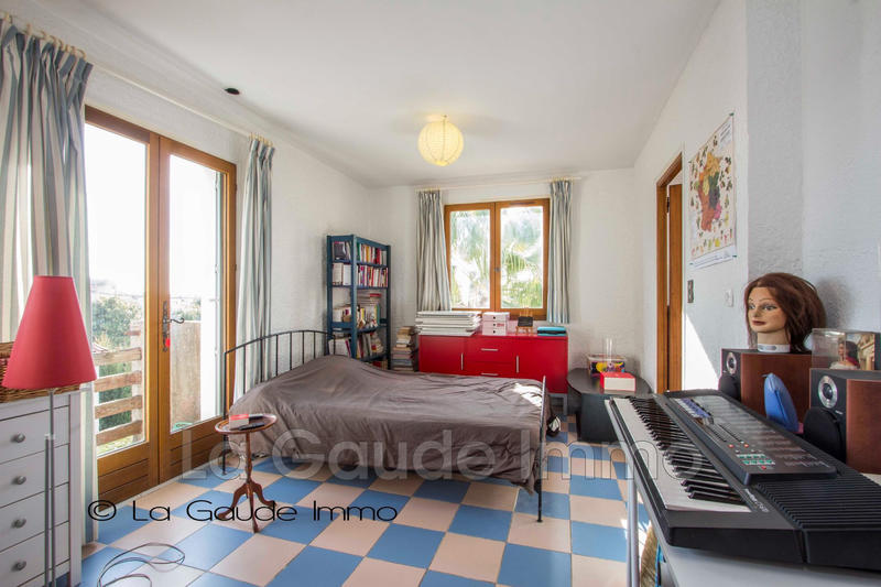 Maison - 165 m² - 5 pièces