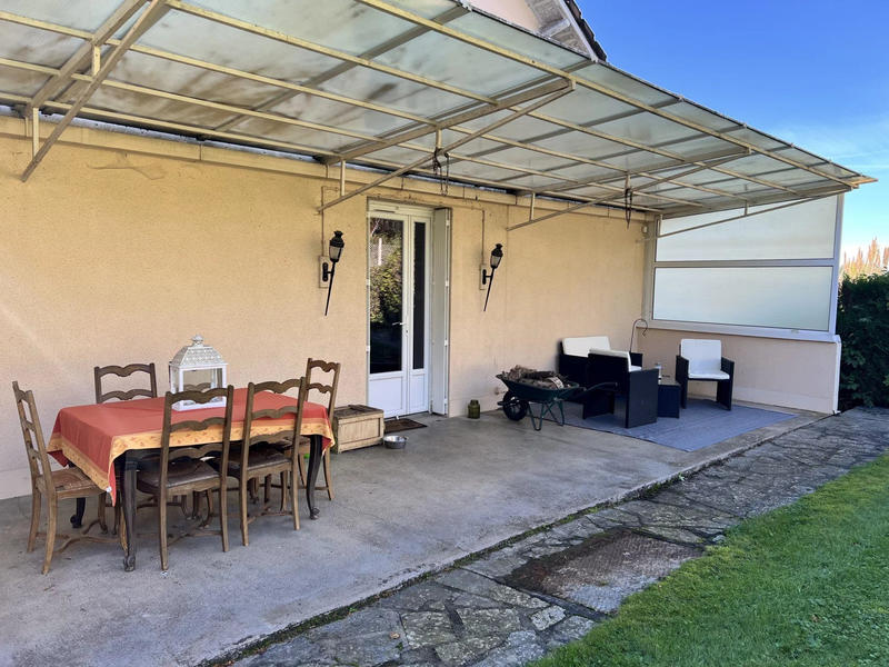 Maison - 147 m² - 9 pièces