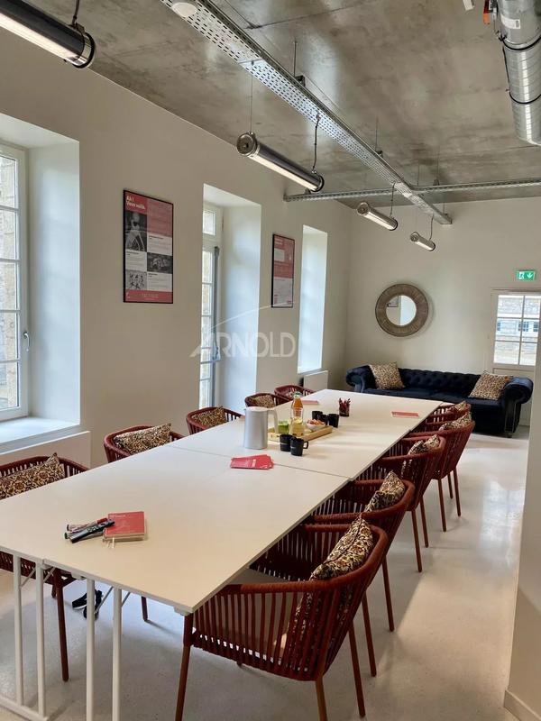 Bureau - 30 m² - 2 pièces