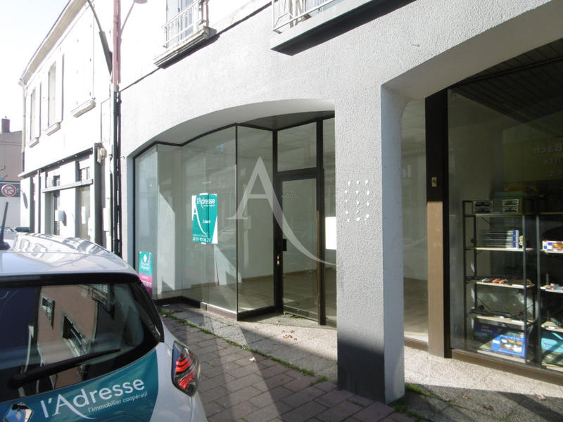 Local commercial - 40 m² - 2 pièces