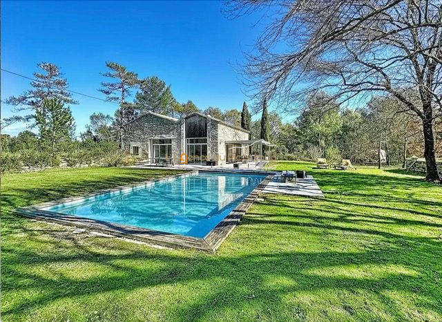 Villa - 194 m² - 6 pièces