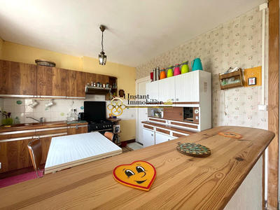 Maison - 94 m² - 5 pièces