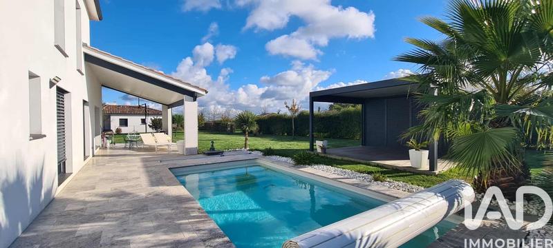 Maison - 155 m² - 6 pièces