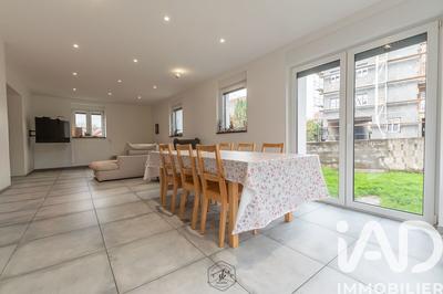 Maison - 159 m² - 5 pièces