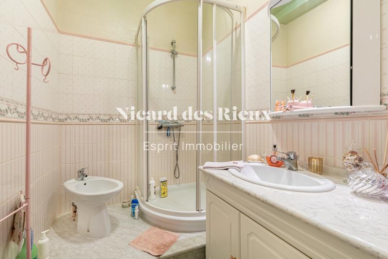 Maison - 264 m² - 10 pièces