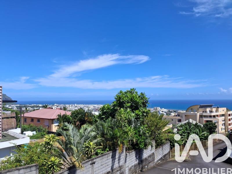 Appartement - 90 m² - 5 pièces