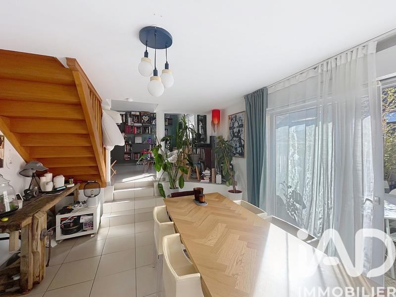 Maison - 107 m² - 5 pièces