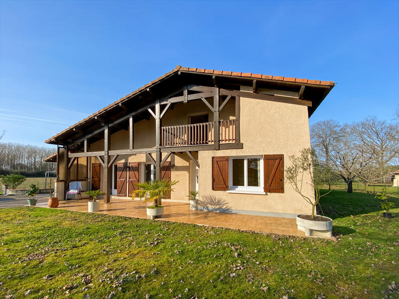 Maison - 130 m² - 5 pièces