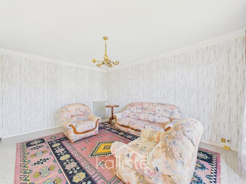 Appartement - 81 m² - 4 pièces