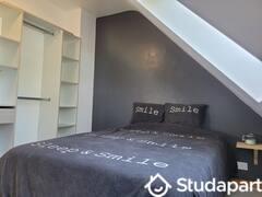 Chambre - 11 m² - 1 pièce