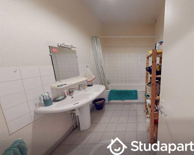 Chambre - 55 m² - 1 pièce