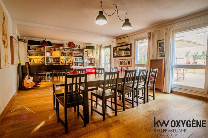 Appartement - 91 m² - 5 pièces