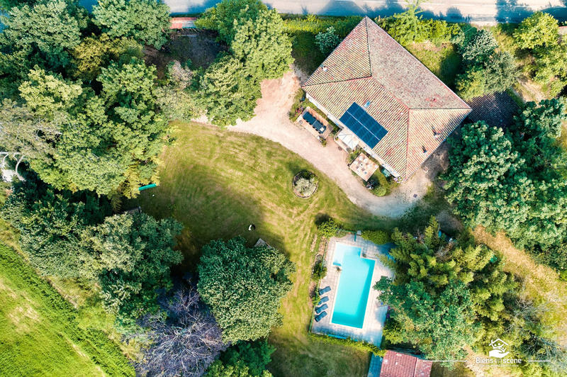 Maison ancienne - 450 m² - 13 pièces